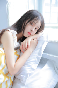 娇妻玩4P被三个男人伺候电影
